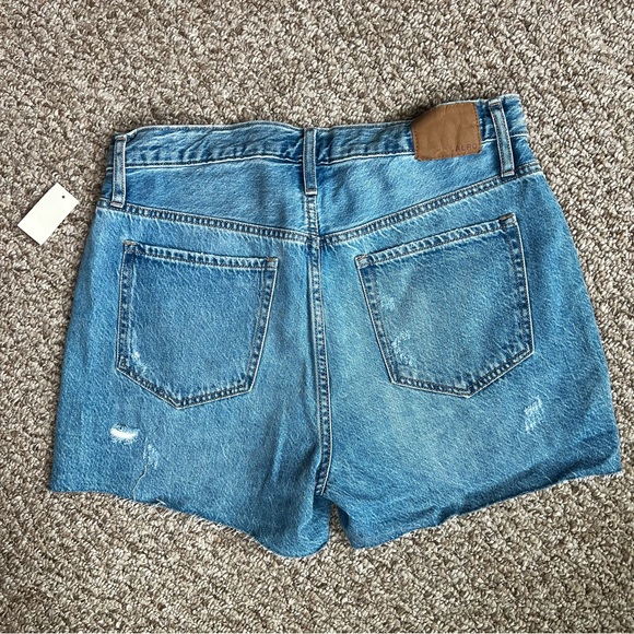 Aeropostale 90s high rise Jean shorts size 12 ripped NWT - Picture 3 of 4